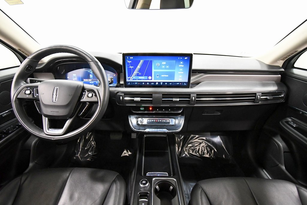 2023 Lincoln Corsair Reserve photo 2