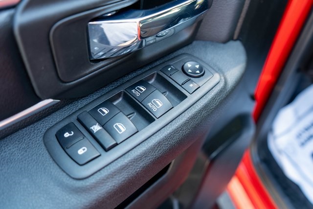 2022 Ram 1500 Classic Warlock photo 12