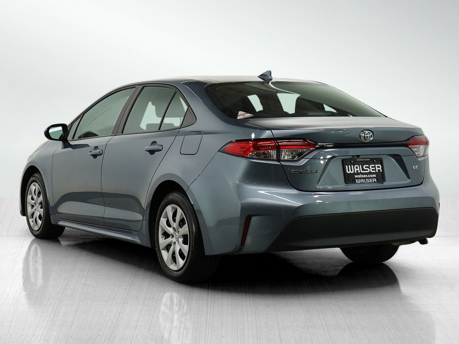 2024 Toyota Corolla LE photo 3