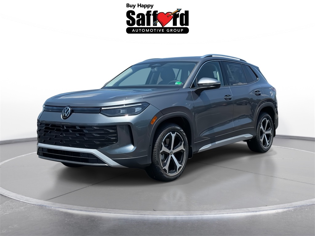 2025 Volkswagen Tiguan SE's photo