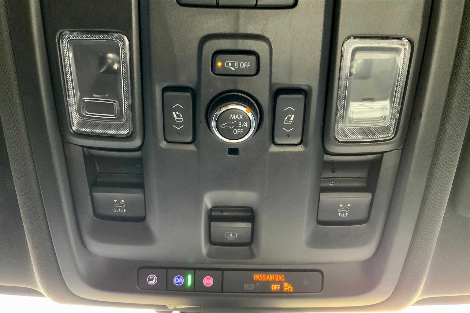 2022 Chevrolet Suburban LT photo 33