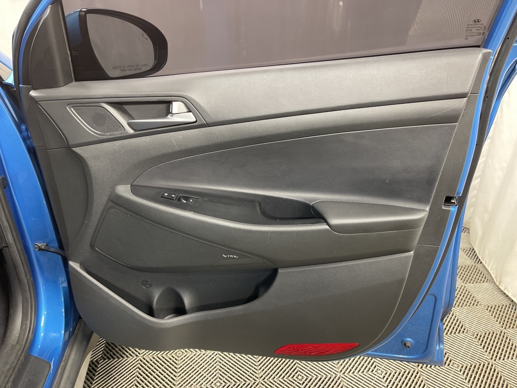 2017 Hyundai Tucson SE Plus photo 27