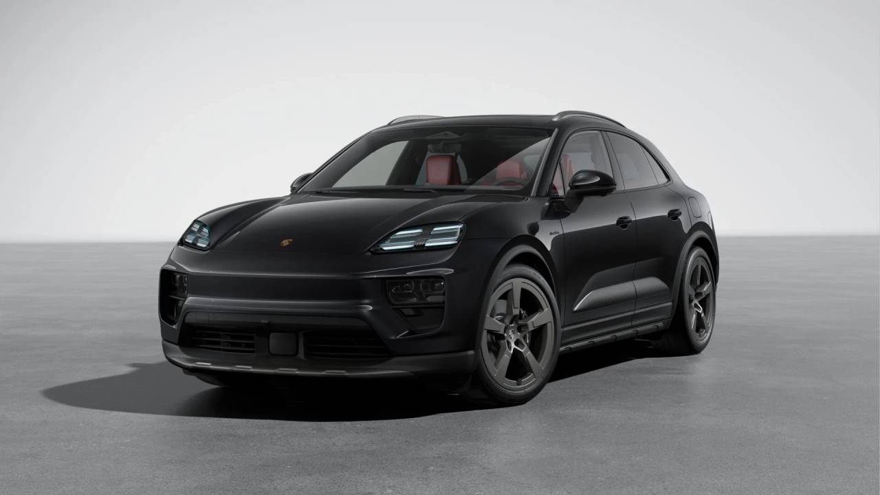 2025 Porsche Macan Base