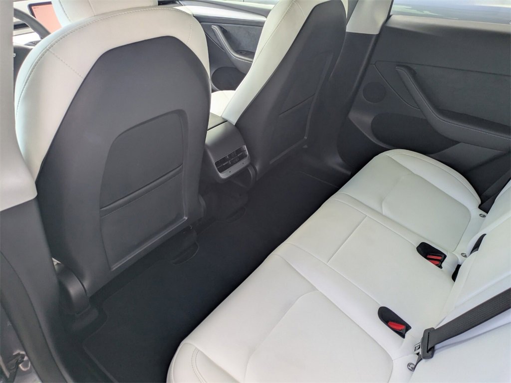 2023 Tesla Model Y Performance photo 14