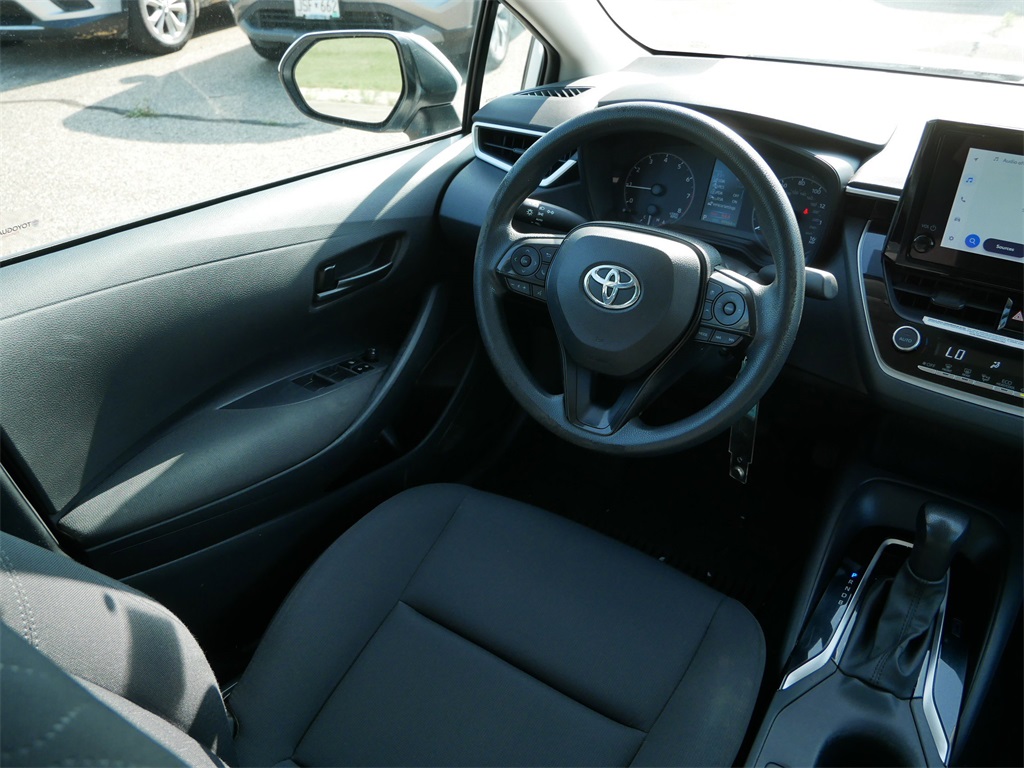 2024 Toyota Corolla LE photo 13
