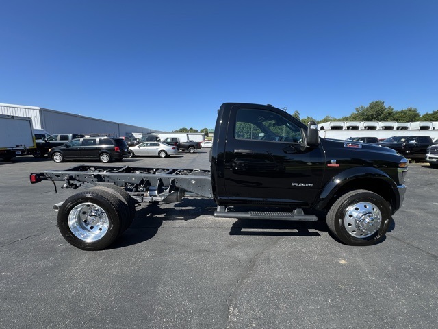 2025 Ram 4500 photo 2