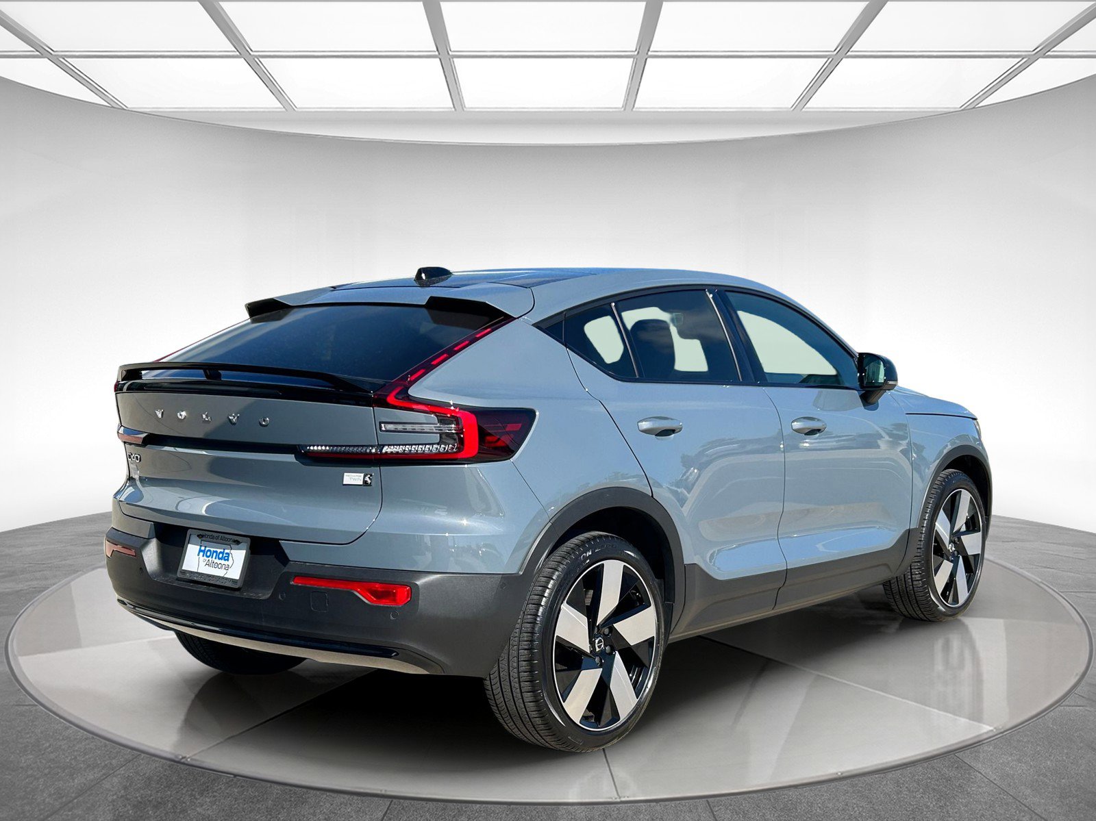 2023 Volvo C40 Recharge Ultimate photo 5