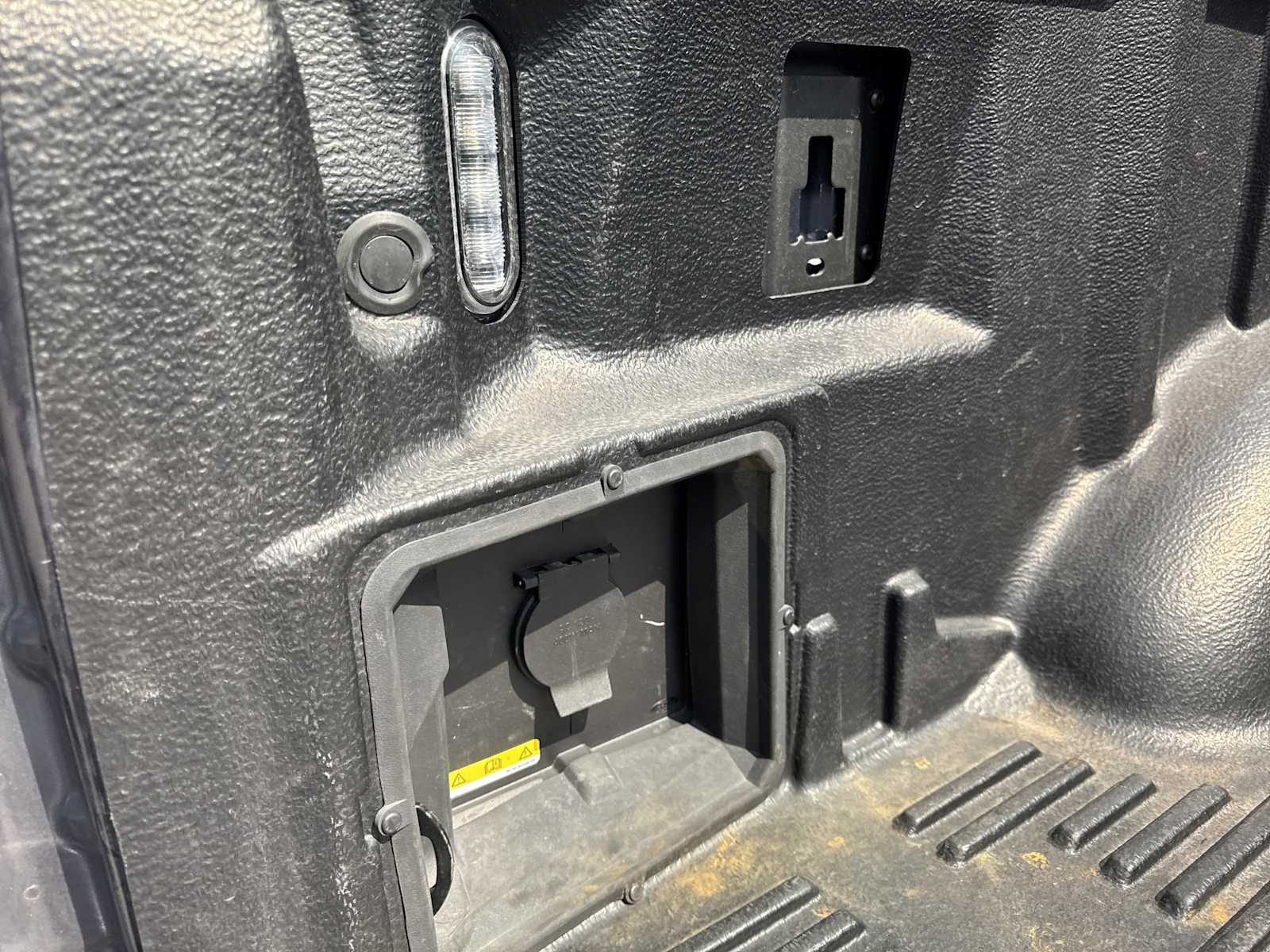 2022 Ford F-150 Lariat photo 11