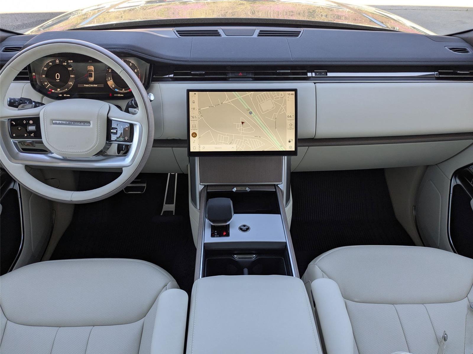 2025 Land Rover Range Rover SE photo 23