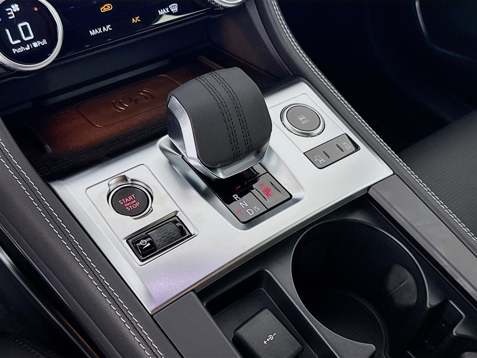 2026 Jaguar F-PACE P250 R-Dynamic S photo 18