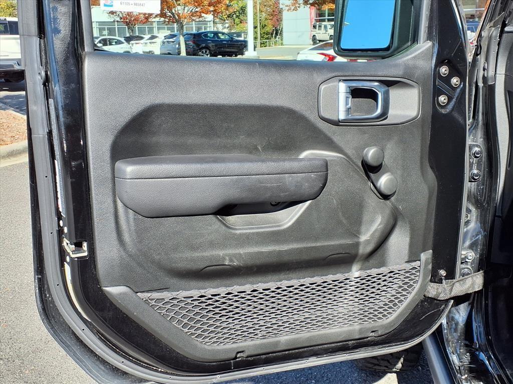 2022 Jeep Wrangler Willys Sport photo 4