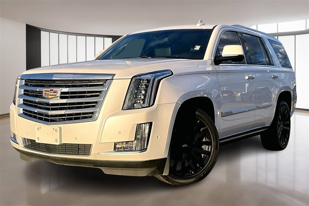 2019 Cadillac Escalade Platinum's photo