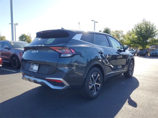 2024 Kia Sportage EX photo 2