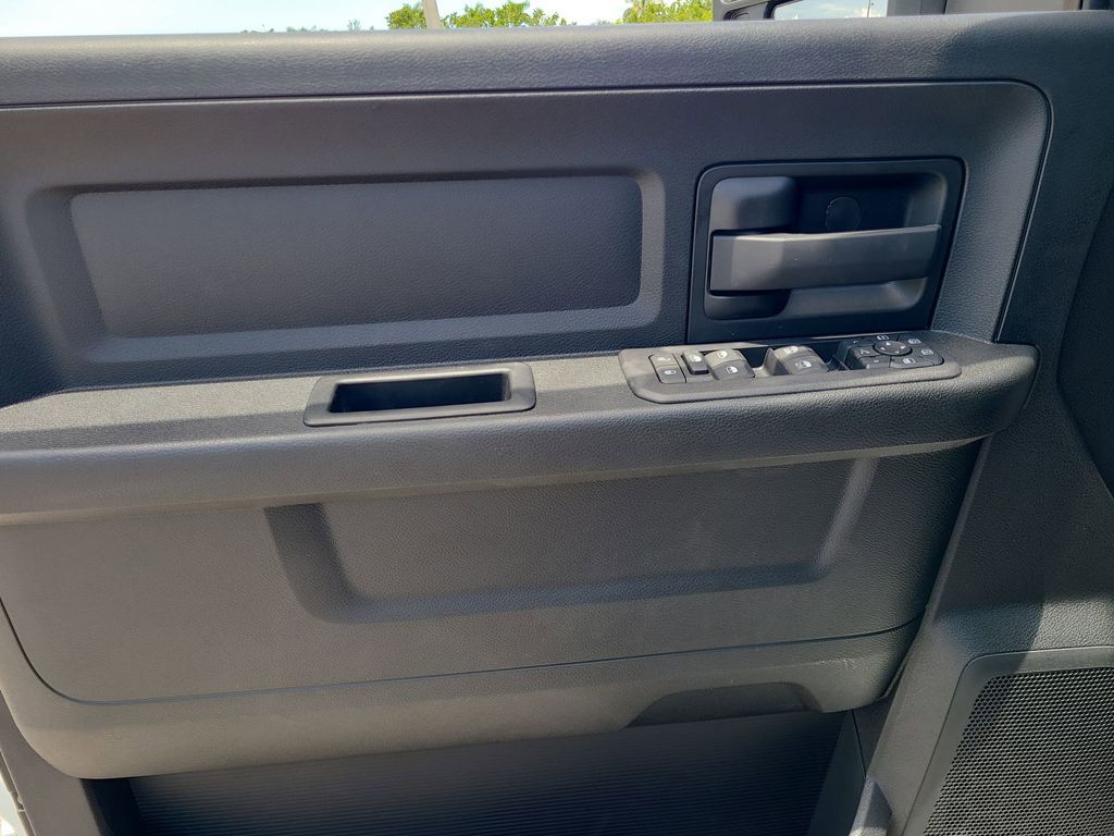 2025 Ram 3500 Tradesman photo 39