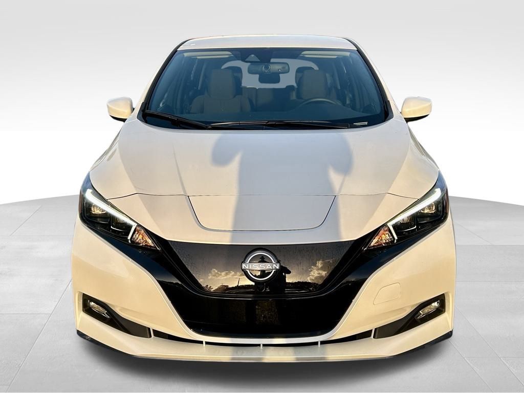 2025 Nissan Leaf SV Plus photo 8