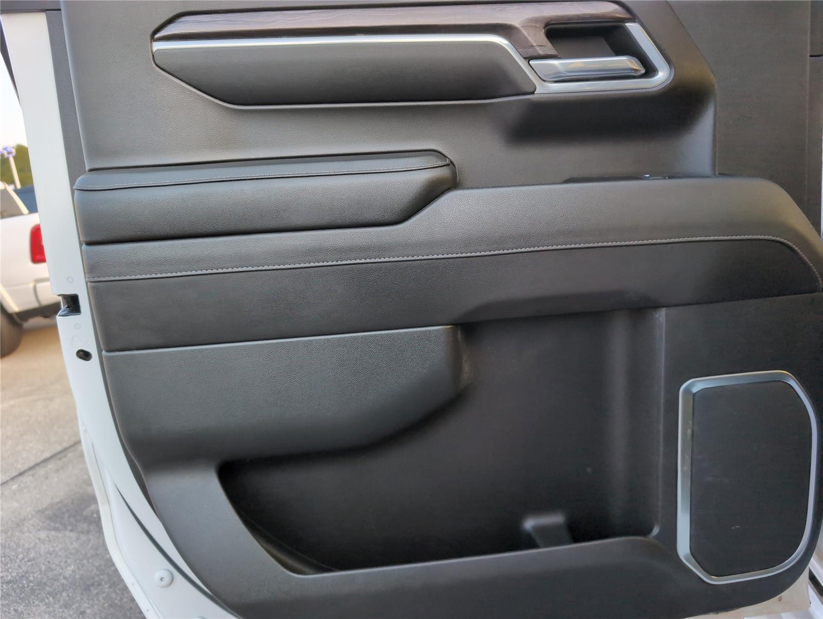 2023 Chevrolet Silverado 1500 LTZ photo 28