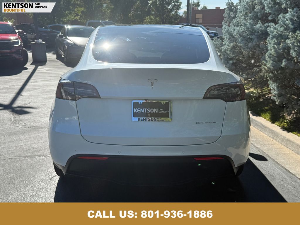 2022 Tesla Model Y Long Range photo 6