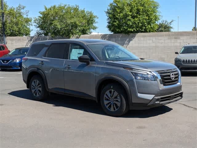 2024 Nissan Pathfinder S photo 8