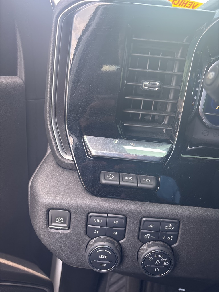 2024 Chevrolet Silverado 2500HD LTZ photo 17