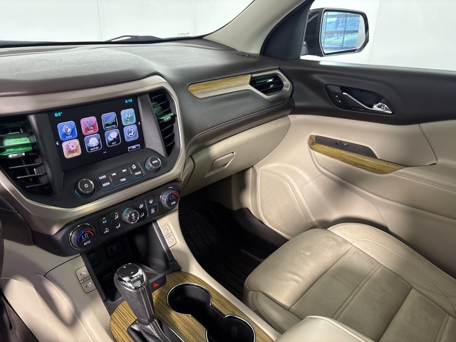 2017 Gmc Acadia Denali photo 10