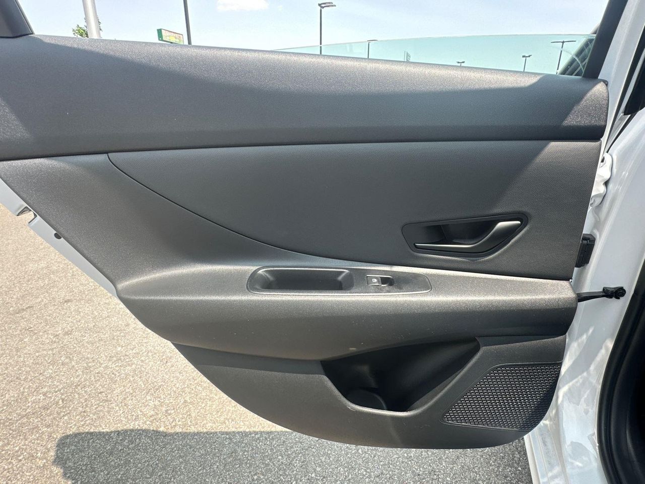 2025 Hyundai Elantra SEL Sport photo 22