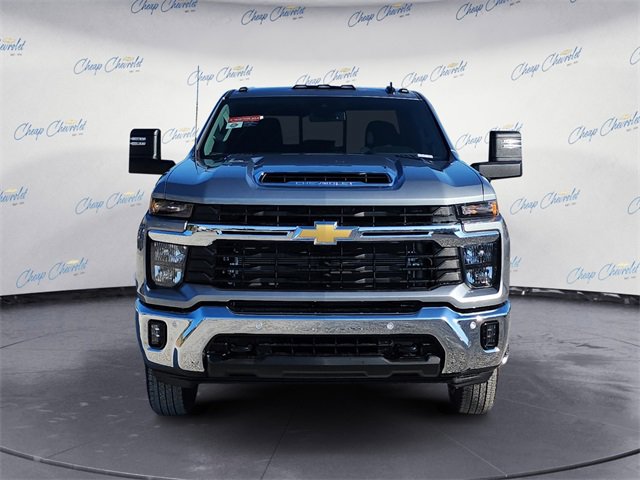 2026 Chevrolet Silverado 3500HD LT photo 8