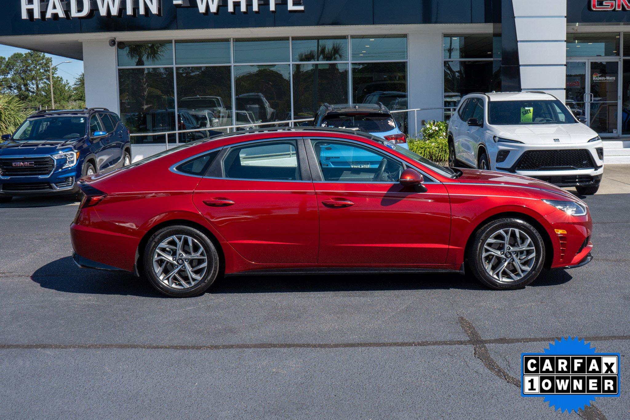 2023 Hyundai Sonata SEL photo 2