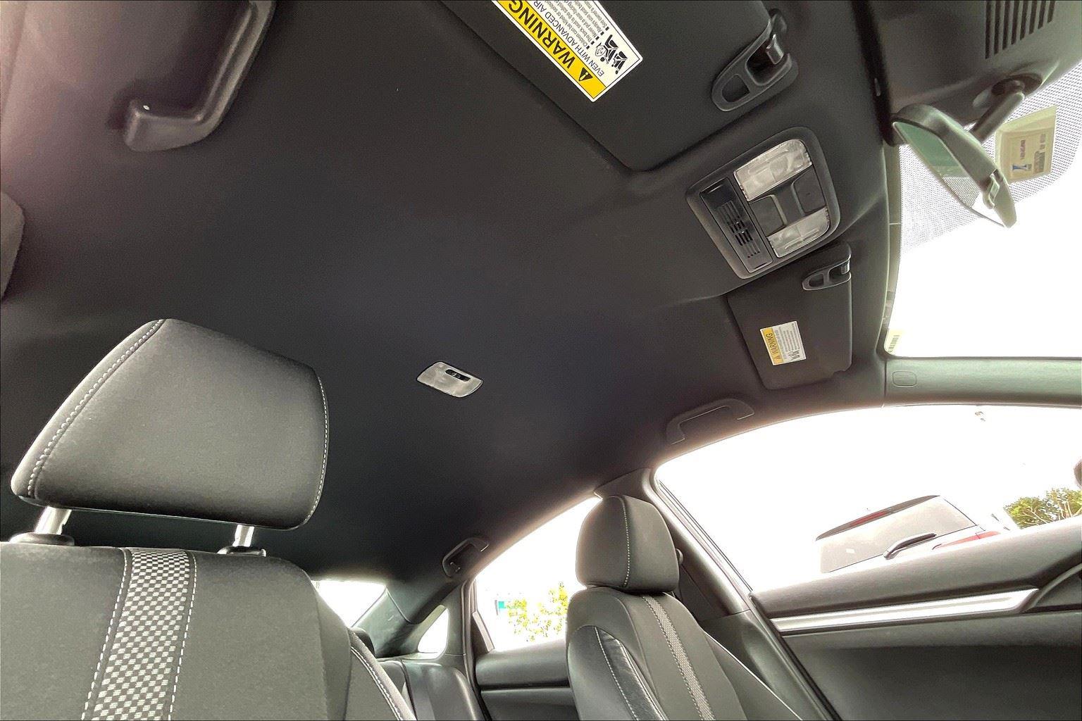 2019 Honda Civic Sport photo 21