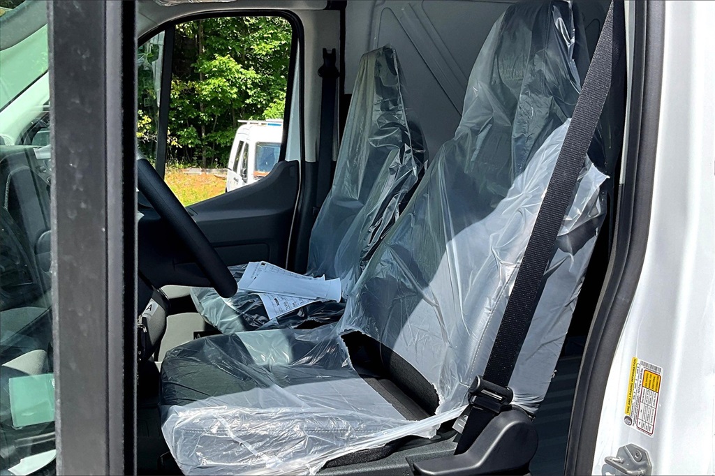 2025 Ford Transit photo 7
