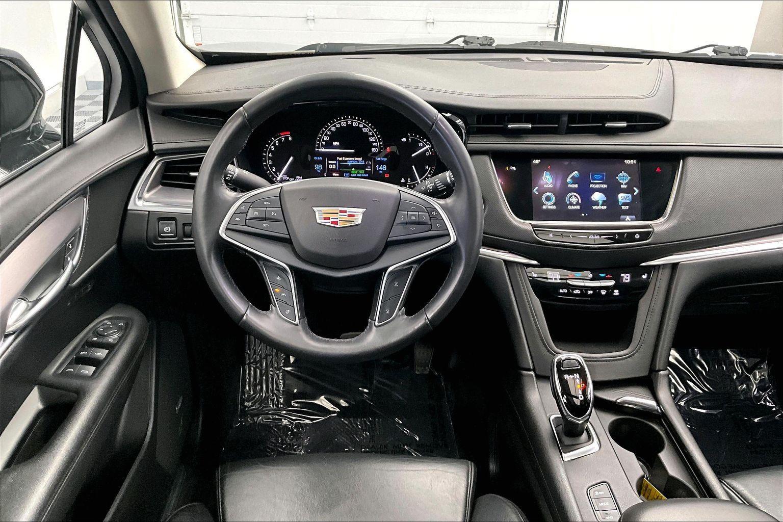 2017 Cadillac XT5 Luxury photo 3