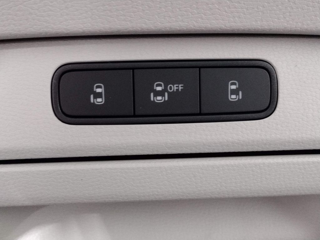 2025 Volkswagen ID. Buzz photo 32