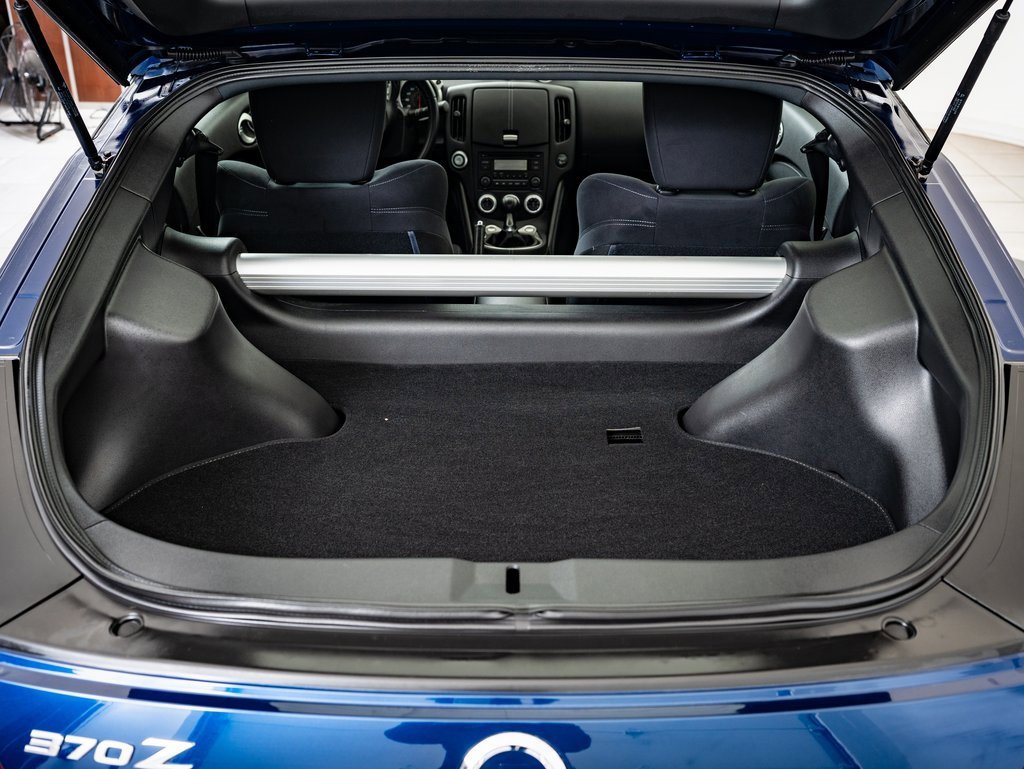 2017 Nissan 370Z Sport photo 16