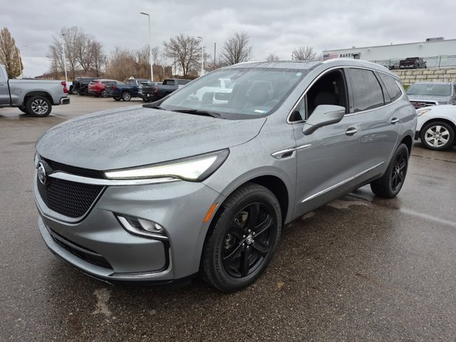 2023 Buick Enclave Essence photo 4