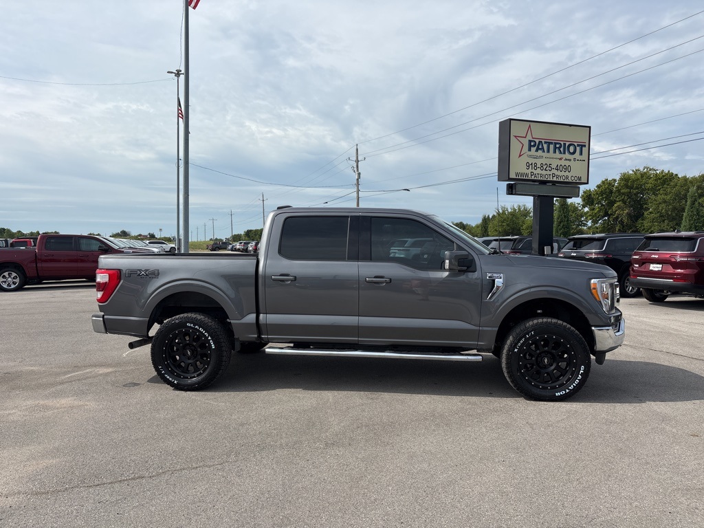 2021 Ford F-150 Lariat photo 2