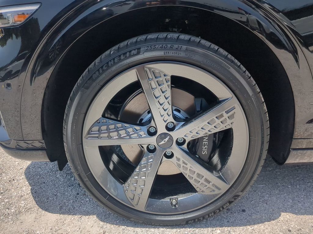 2025 Genesis GV70 2.5T Sport Prestige photo 10