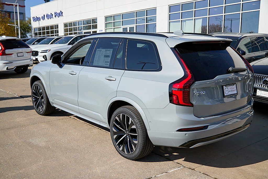 2026 VOLVO XC90 - Image 6