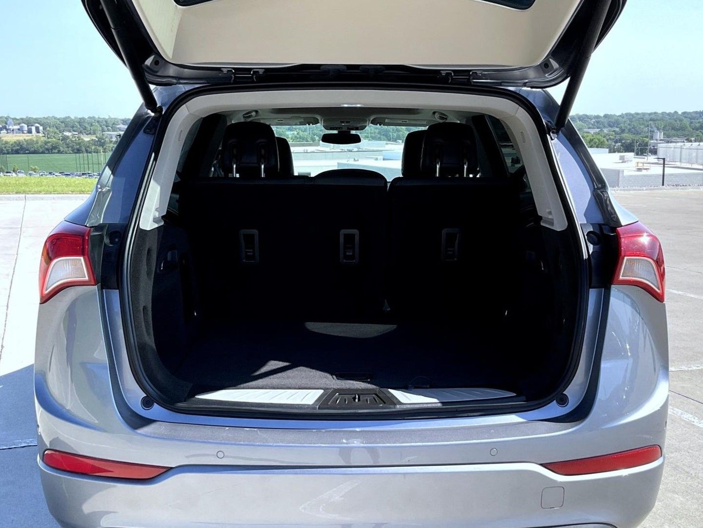 2019 Buick Envision Essence photo 22