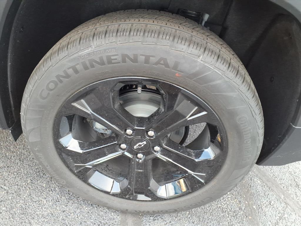 2026 Chevrolet Equinox LT photo 4