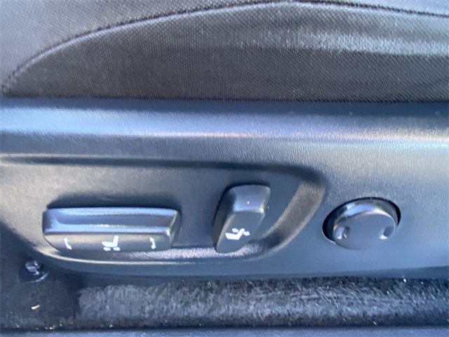 2023 Toyota 4Runner SR5 photo 4