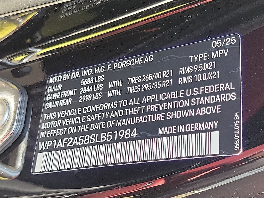 2025 Porsche Macan GTS photo 29