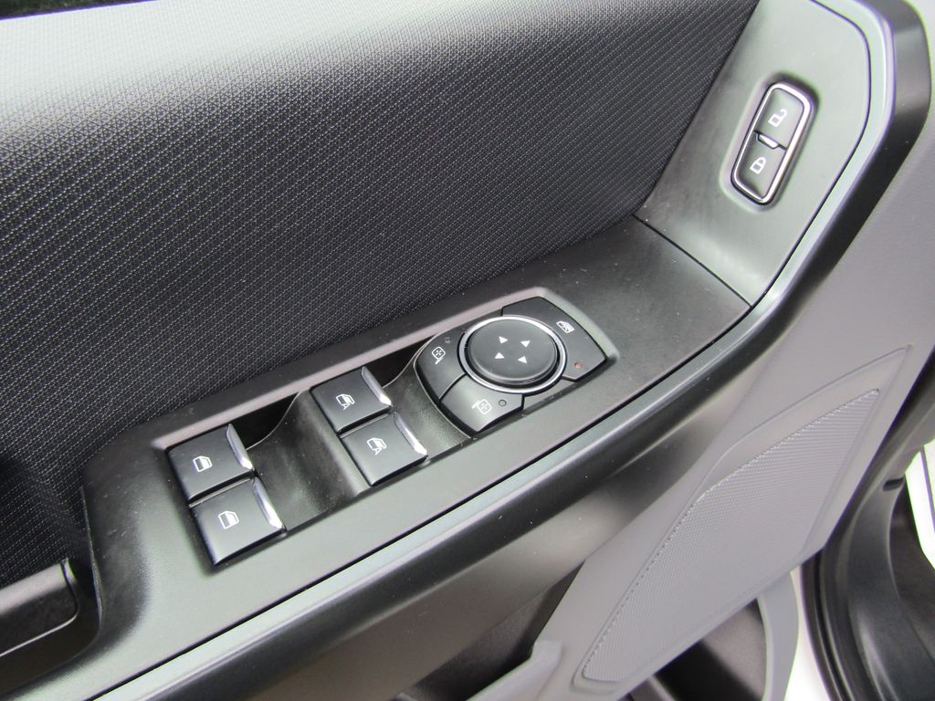 2023 Ford F-150 XL photo 10