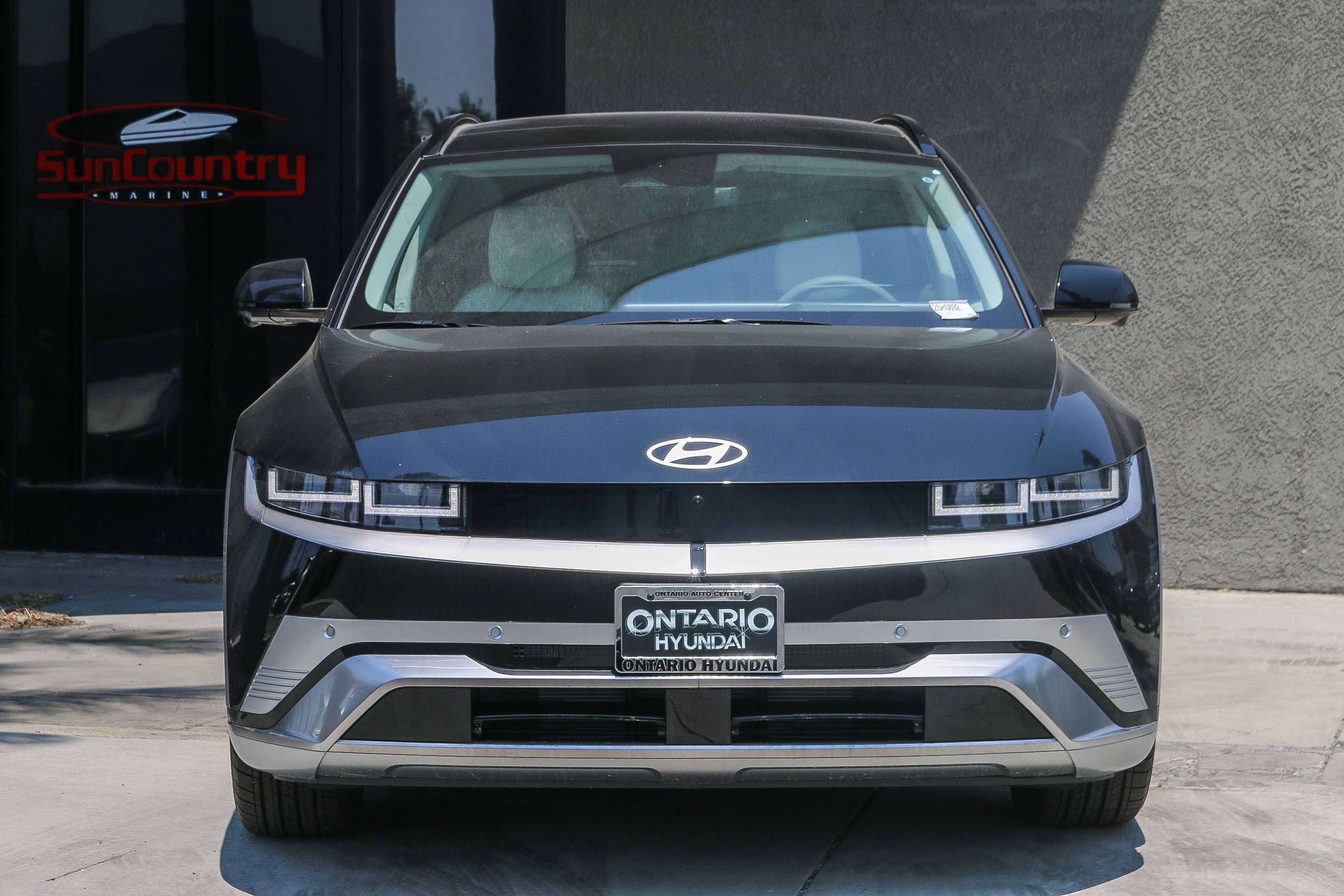 New 2025 Abyss Black Hyundai Limited image 3