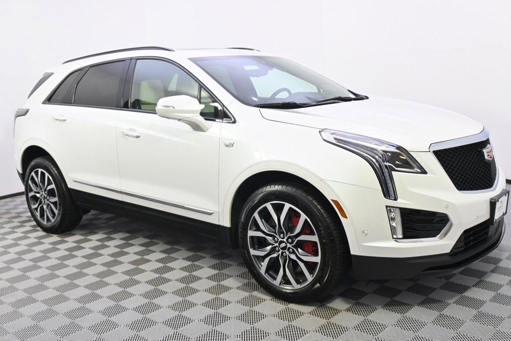 2025 Cadillac XT5 Sport photo 8
