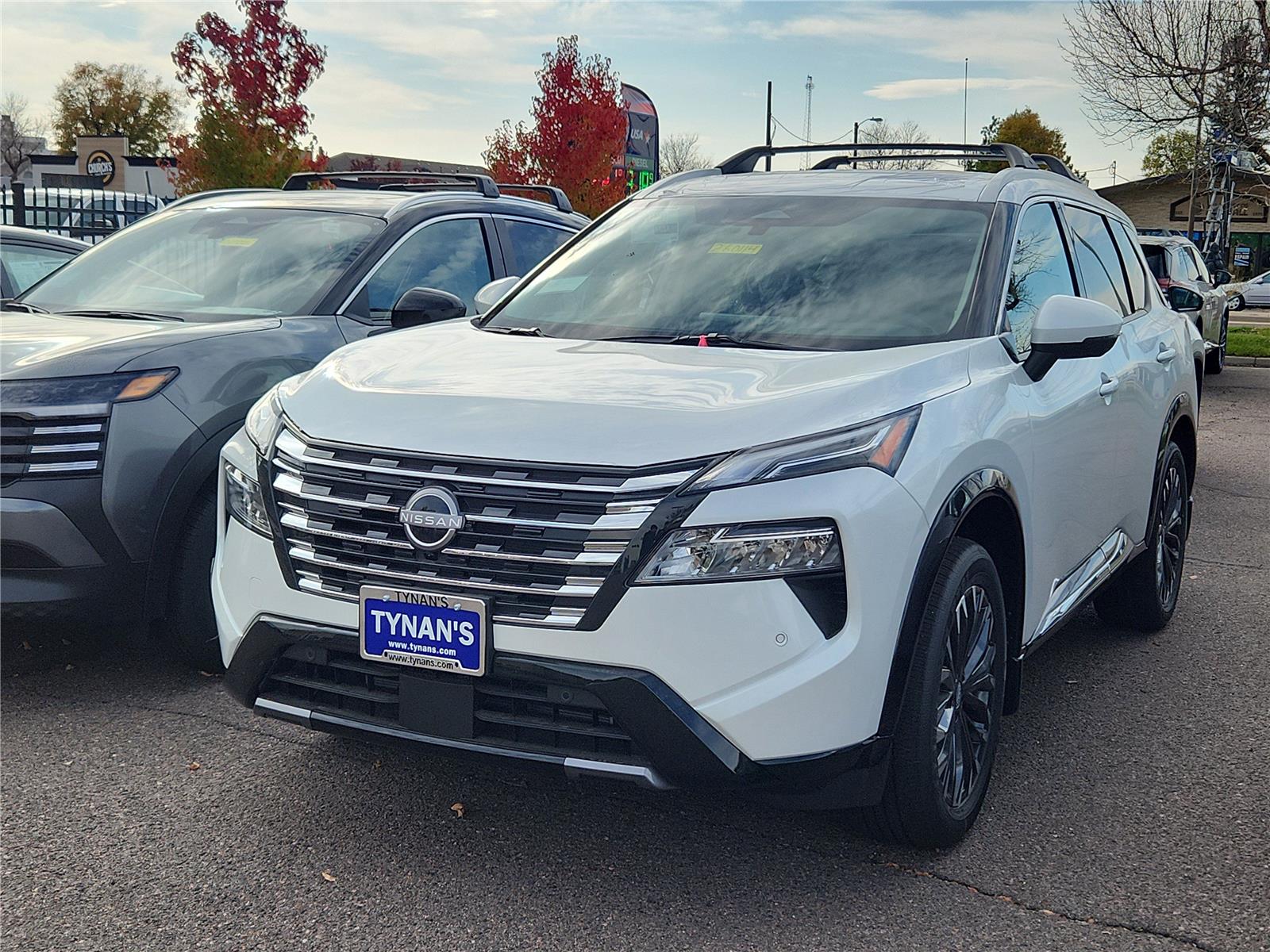 2026 Nissan Rogue Platinum photo 3