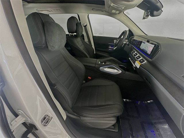 2026 Mercedes Benz GLS 450 4MATIC photo 28