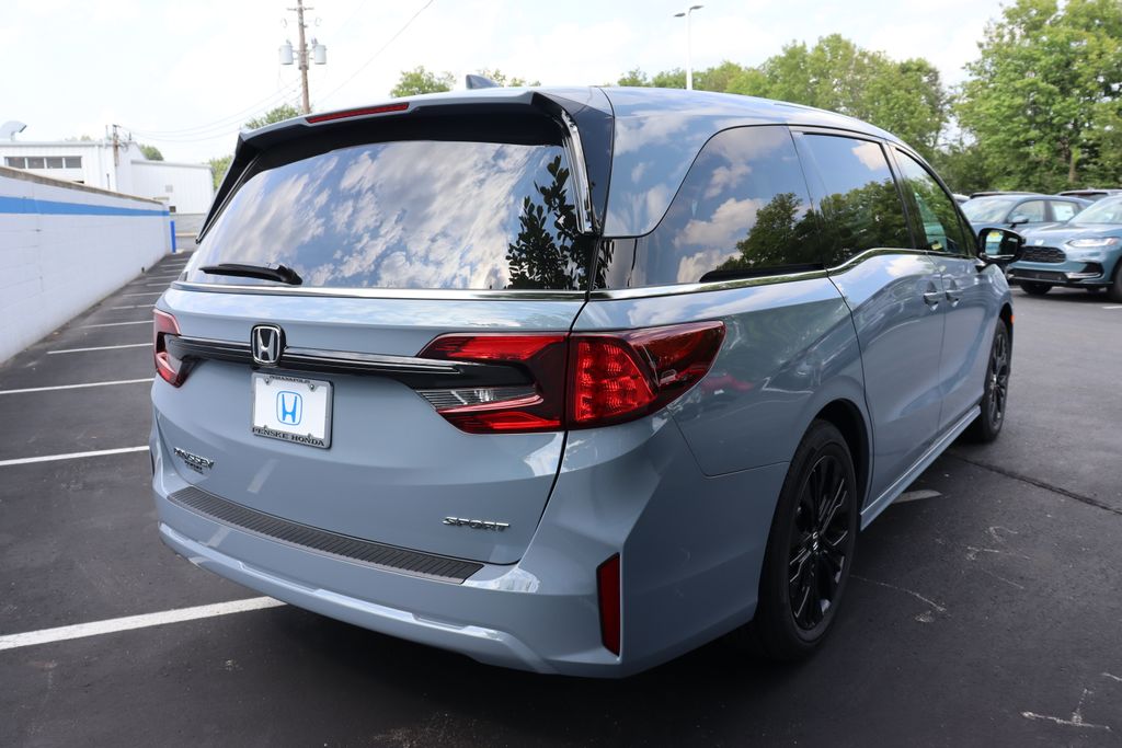 2026 Honda Odyssey photo 4