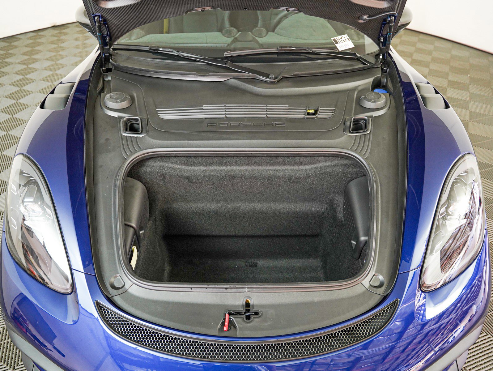 2025 Porsche Cayman GT4 RS photo 24