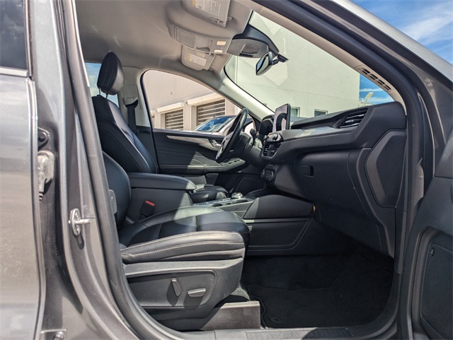 2021 Ford Escape Hybrid Titanium photo 17