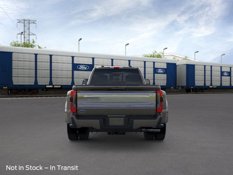 2026 Ford F-450 Platinum photo 4
