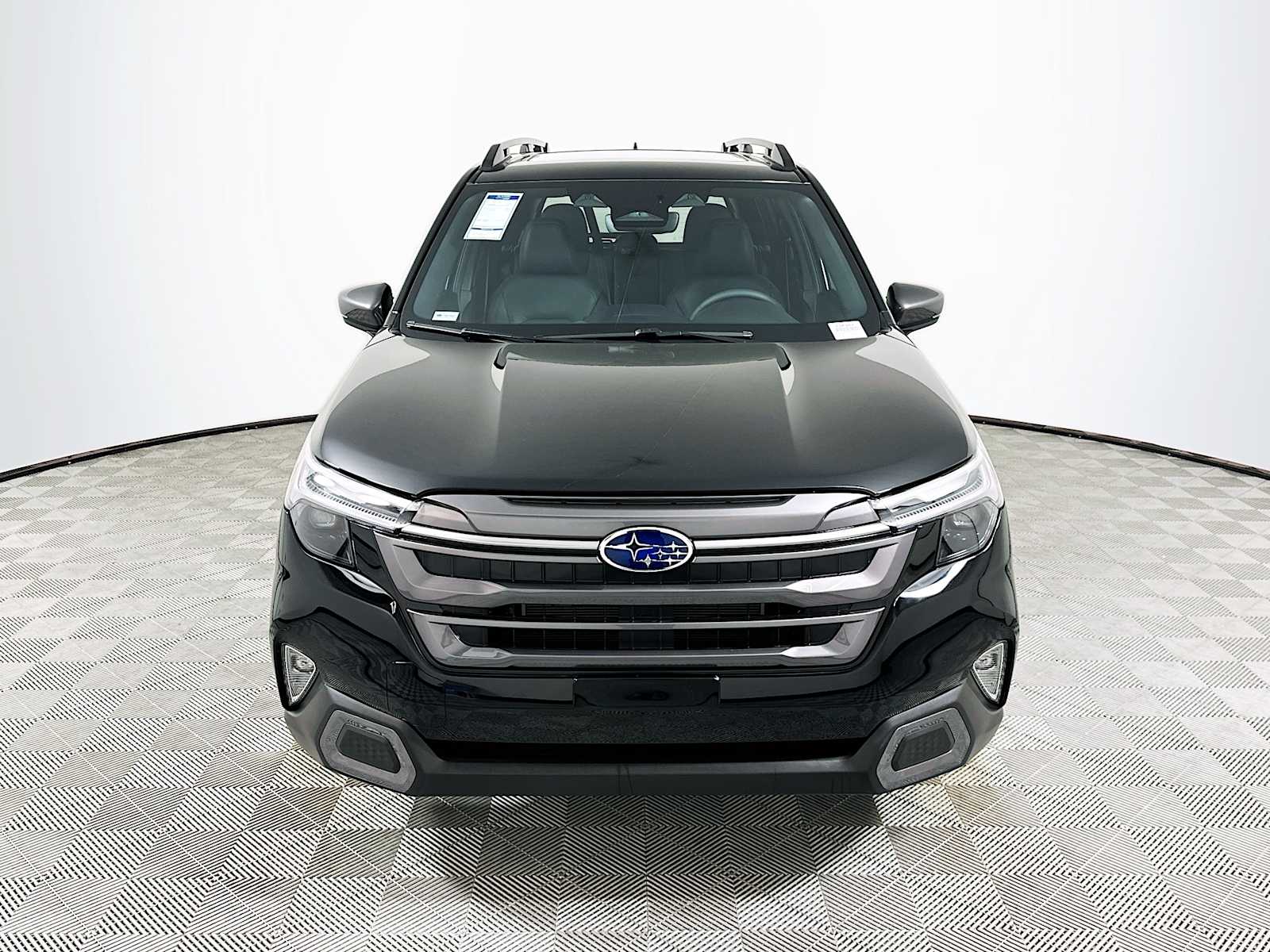 2025 Subaru Forester Limited photo 2
